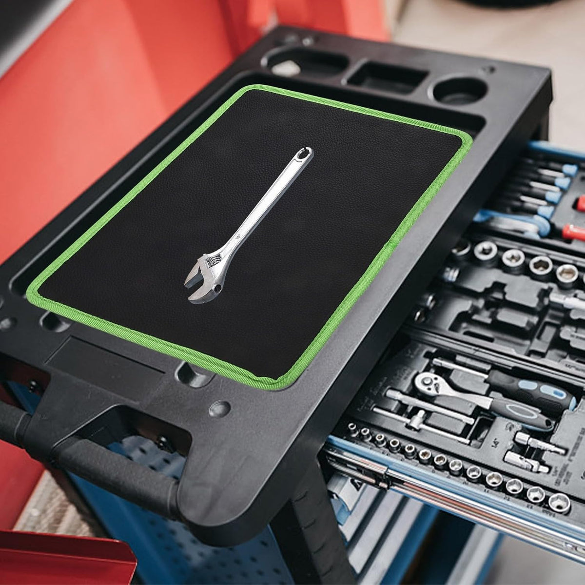 4-Piece Magnetic Parts Tray & Silicone Tool Organizer Set