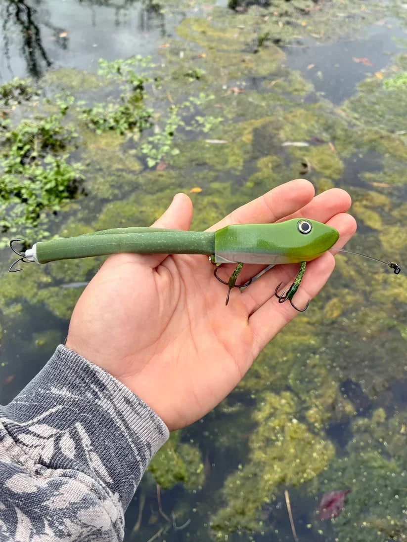 Weedless Frog Fishing Lure for Pike and Perch